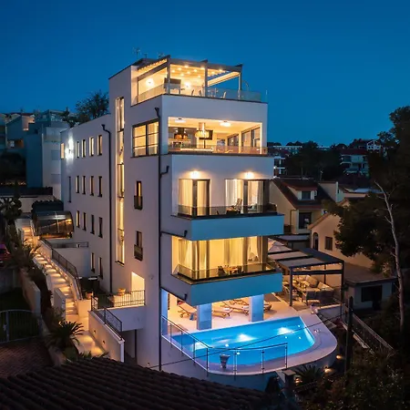 Valentina * 特罗吉尔